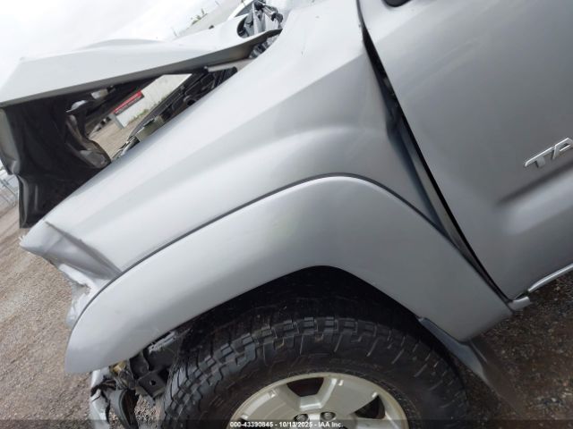 Toyota Tacoma Base V6 Image 19