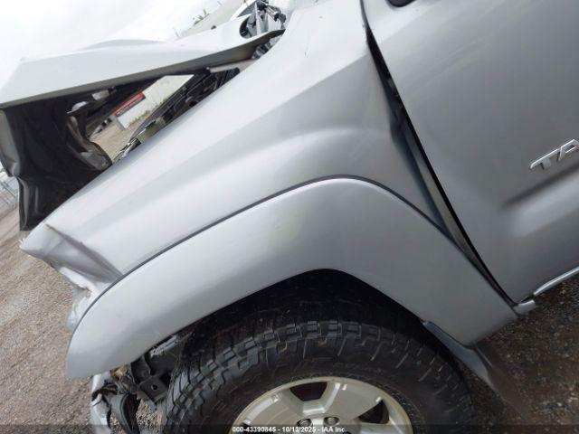 Toyota Tacoma Base V6 Image 19