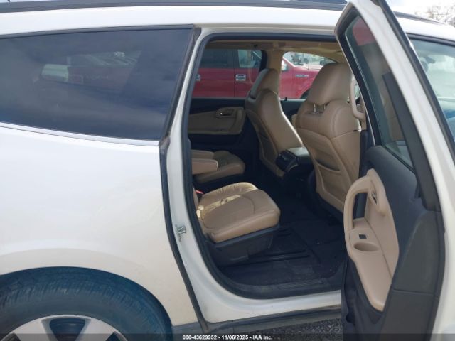 Chevrolet Traverse Ltz Image 2