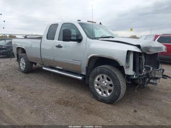  Salvage Chevrolet Silverado 3500
