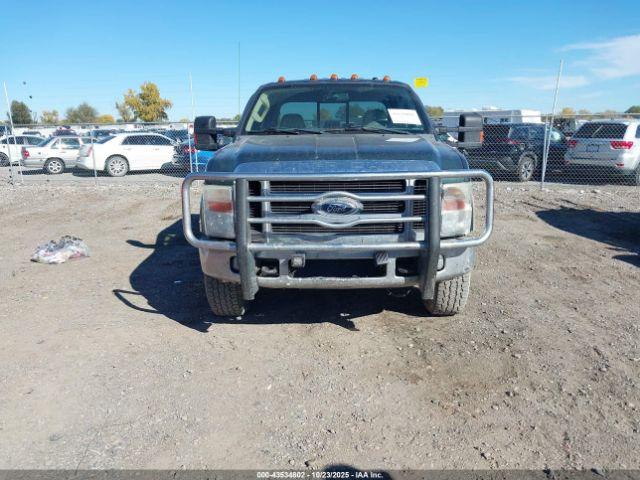 Ford F-250 Image 11