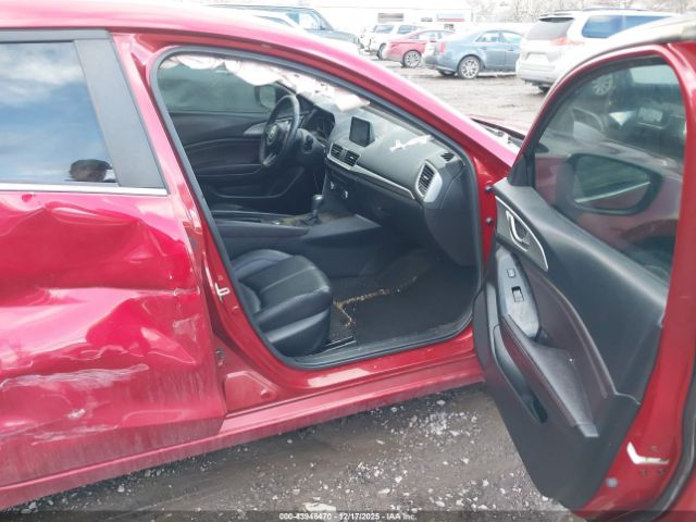 Mazda Mazda3 Touring Image 4