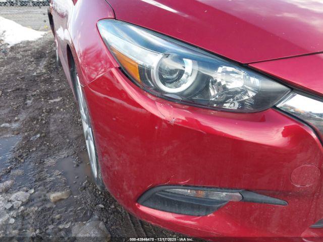 Mazda Mazda3 Touring Image 12