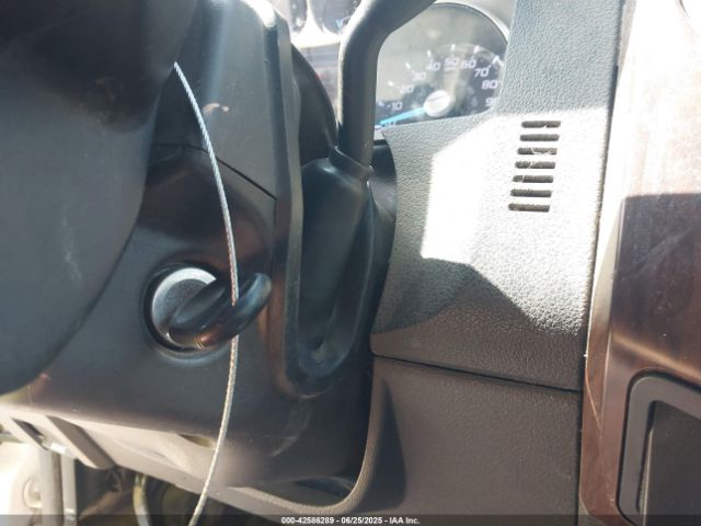 Ford F-250 Lariat Image 11