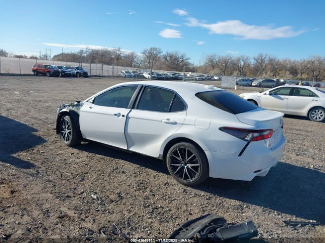Toyota Camry Se Image 5