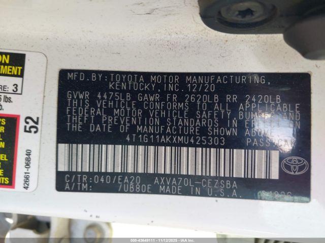 Toyota Camry Se Image 8