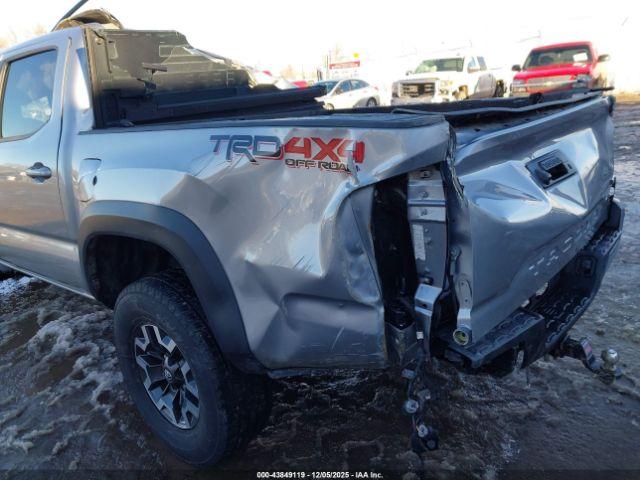 Toyota Tacoma Trd Off Road Image 11