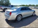 Chrysler 300 Limited Image 9