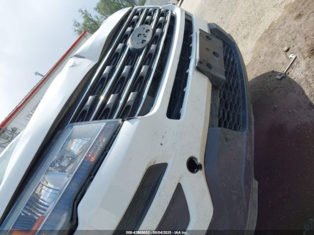 Ford Explorer Image 18