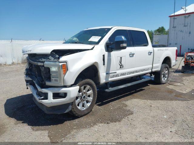 Ford F-350 Platinum Image 5