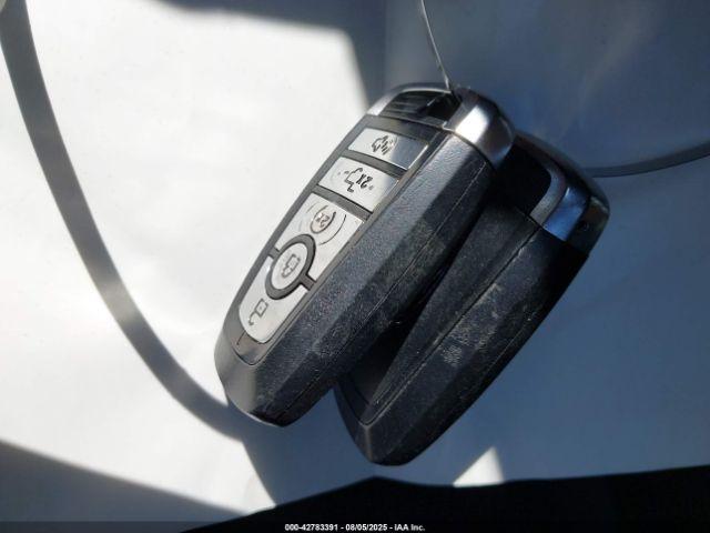 Ford F-350 Platinum Image 6