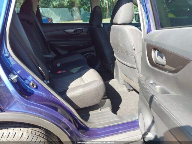 Nissan Rogue S Intelligent Awd Image 6