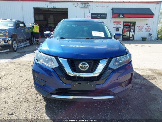 Nissan Rogue S Intelligent Awd Image 18