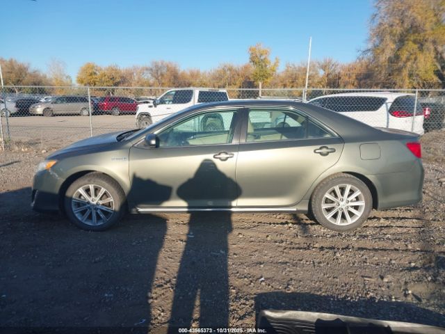 Toyota Camry Xle Image 10