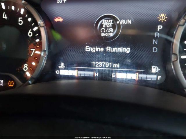 Jeep Renegade Trailhawk Image 14