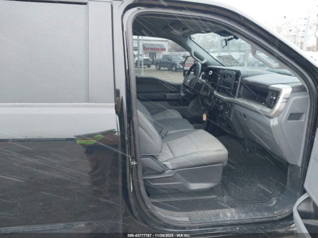 Ford F-250 Xl Image 17