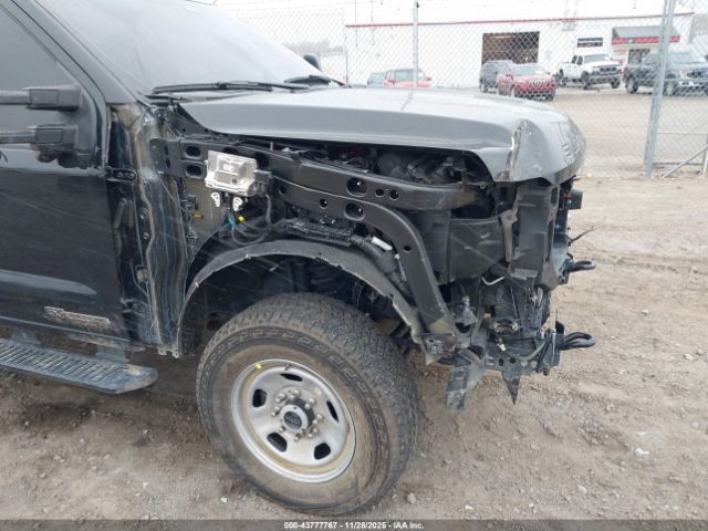 Ford F-250 Xl Image 8