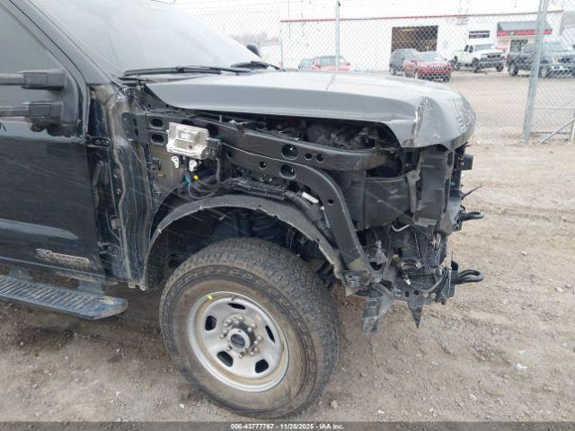 Ford F-250 Xl Image 8