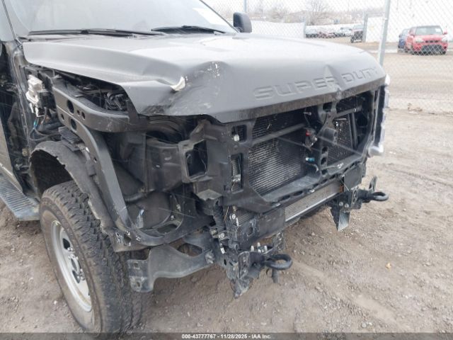 Ford F-250 Xl Image 11