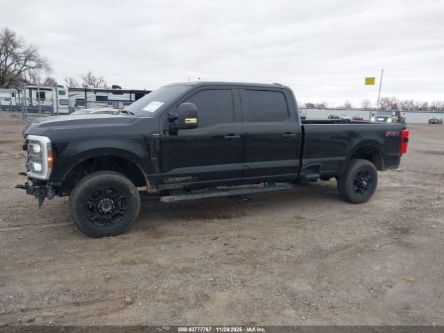 Ford F-250 Xl Image 13