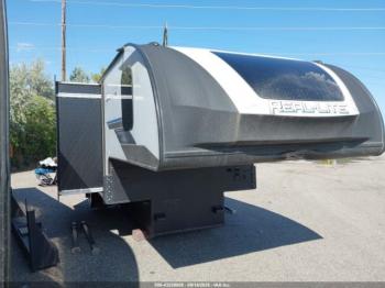  Salvage Forest River Real-lite Truc