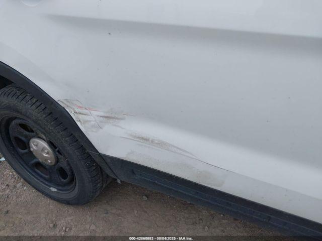 Ford Police Interceptor Image 5