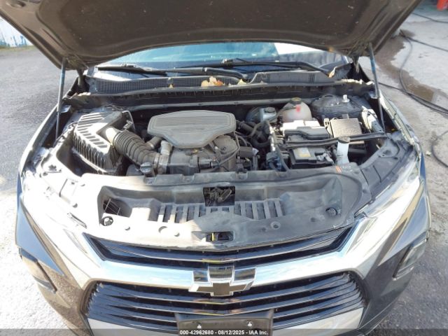 Chevrolet Blazer Awd Premier Image 10