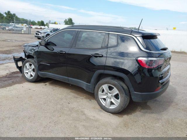 Jeep Compass Latitude 4x4 Image 17