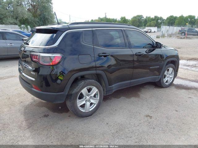 Jeep Compass Latitude 4x4 Image 16