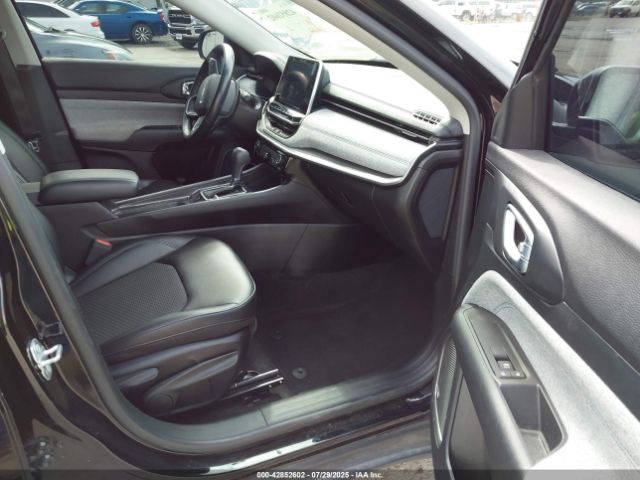 Jeep Compass Latitude 4x4 Image 18