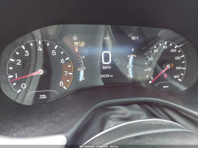 Jeep Compass Latitude 4x4 Image 2