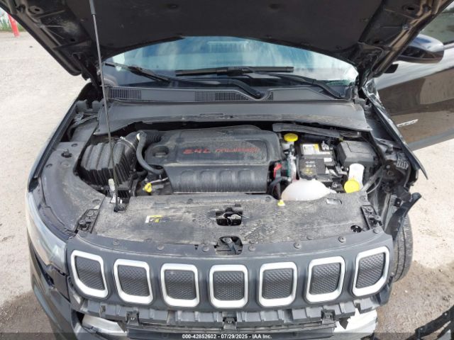 Jeep Compass Latitude 4x4 Image 10