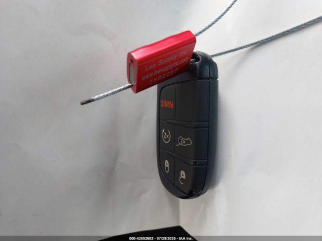 Jeep Compass Latitude 4x4 Image 4