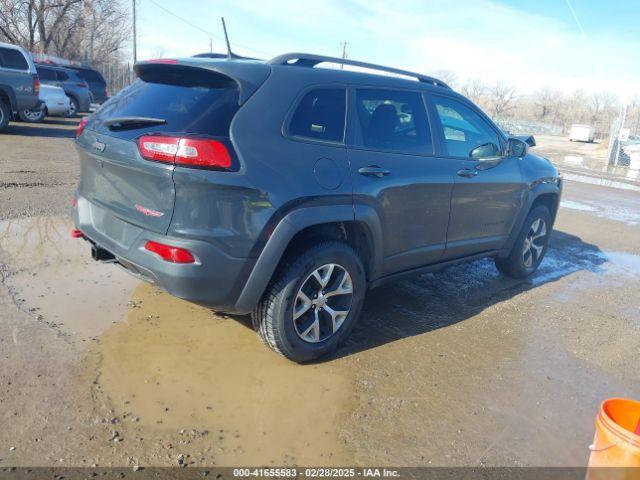 Jeep Cherokee Trailhawk 4x4 Image 15