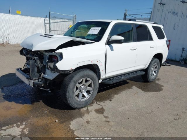 Toyota 4Runner Trail Image 12