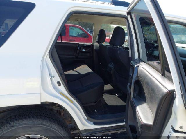 Toyota 4Runner Trail Image 15
