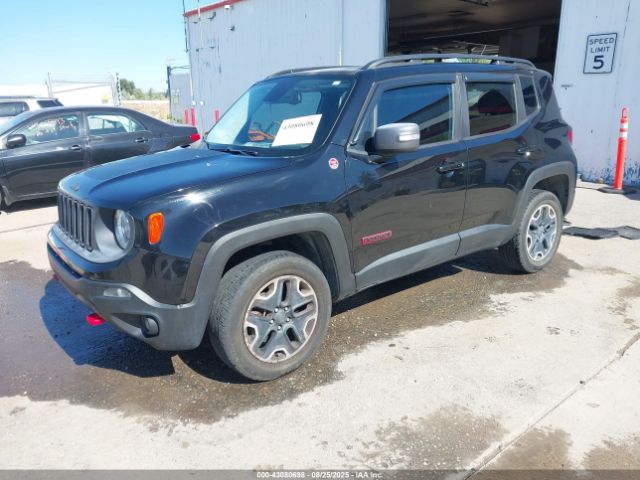 Jeep Renegade Trailhawk Image 4