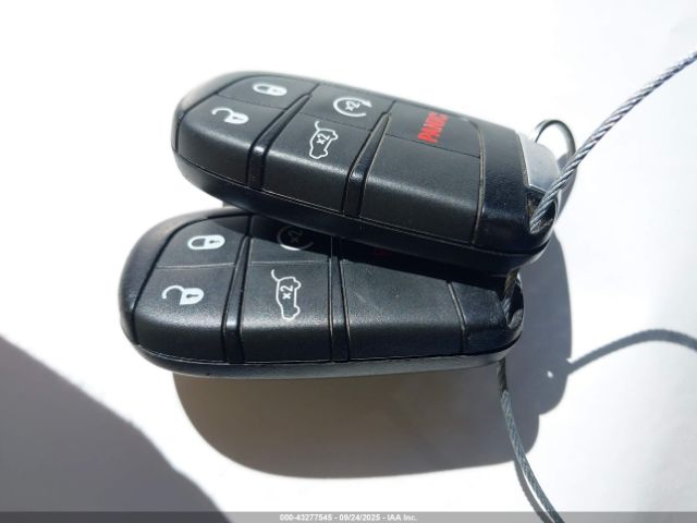 Jeep Grand Cherokee Laredo E 4x4 Image 14