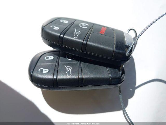 Jeep Grand Cherokee Laredo E 4x4 Image 14