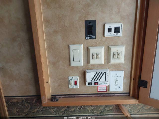 Keystone Eve Travel Trailer Image 2