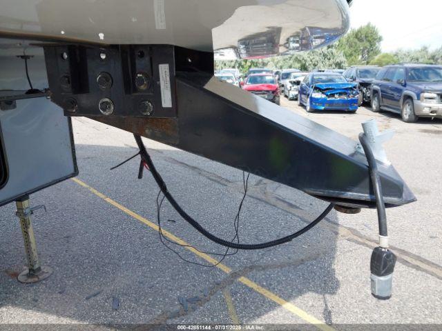 Forest River Surveyor Image 3