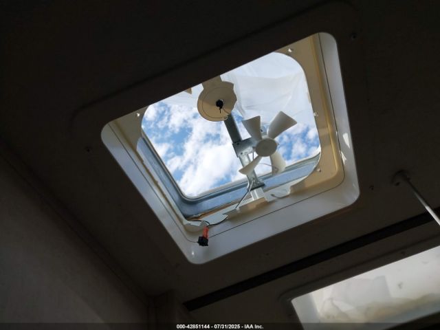 Forest River Surveyor Image 11