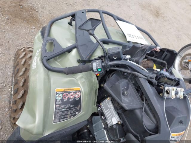 Can-Am Outlander Max Image 10