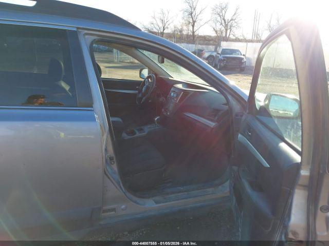 Subaru Outback 3.6r Premium Image 4