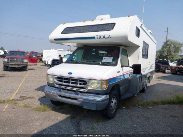 Ford Econoline E350 Cutaway Van Image 13
