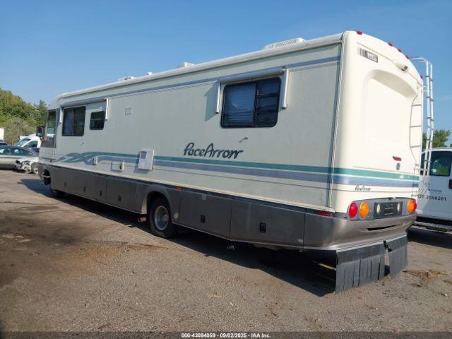 Ford F-530 Super Duty Image 5