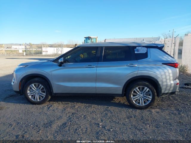 Mitsubishi Outlander Es 2.5 S-awc Image 12