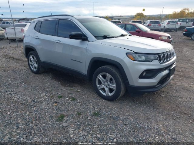 Jeep Compass Latitude 4x4 Image 1