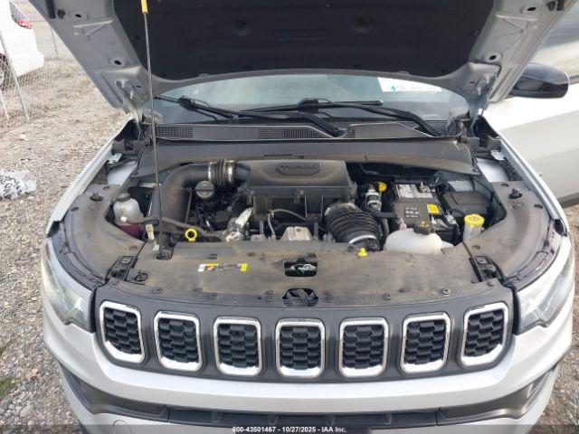 Jeep Compass Latitude 4x4 Image 14