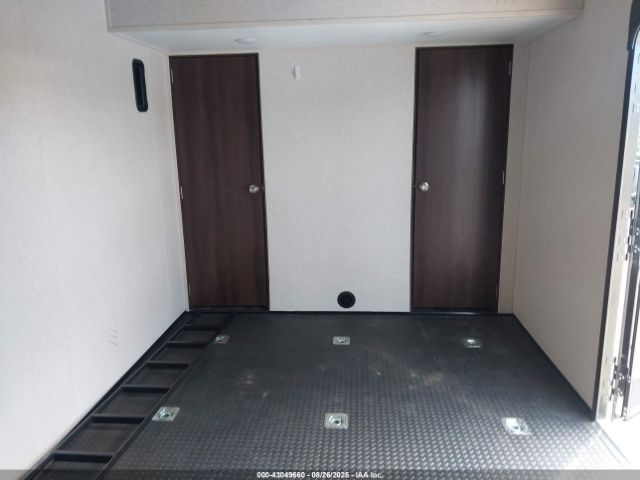 Jayco Talon Toy Hauler Ser Image 9